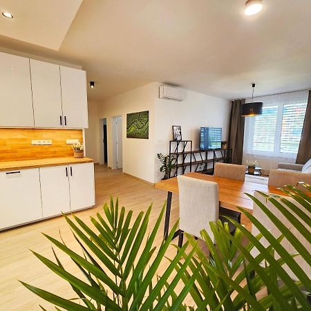 3 Room Apartment 2X Balcony, New Building, 21 Братислава Экстерьер фото
