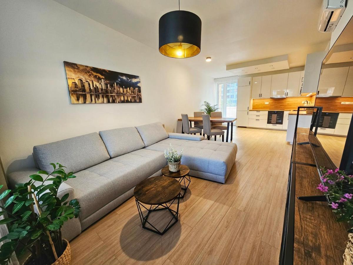 3 Room Apartment 2X Balcony, New Building, 21 Братислава Экстерьер фото